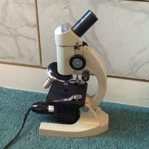 Microscope